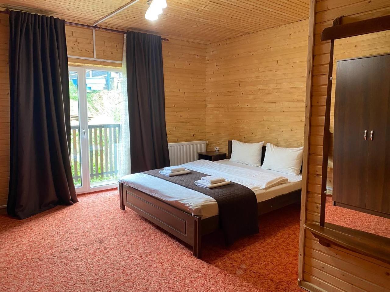 Forrest Hotel Bukovel Eksteriør bilde